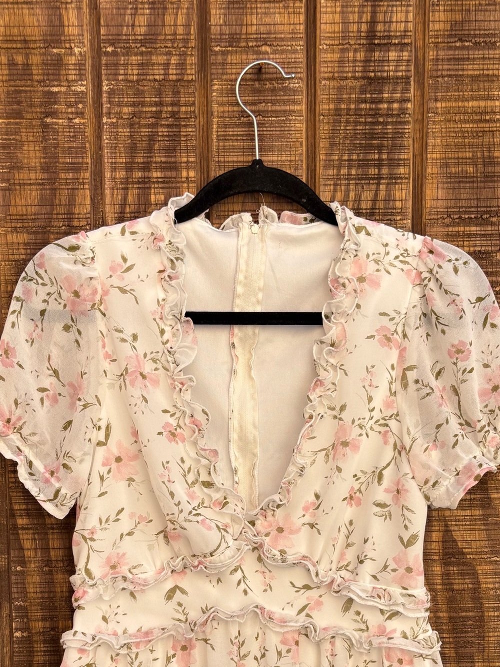 White Floral Ruffle Dress - Picture 4 of 12